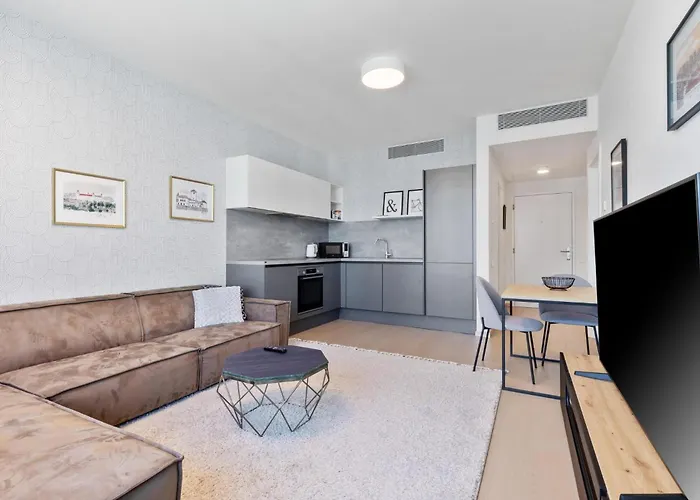 Ah Sky Park 2b - 25floor Free Parking * Bratislava