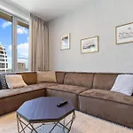Ah Sky Park 2b - 25floor Apartment *
