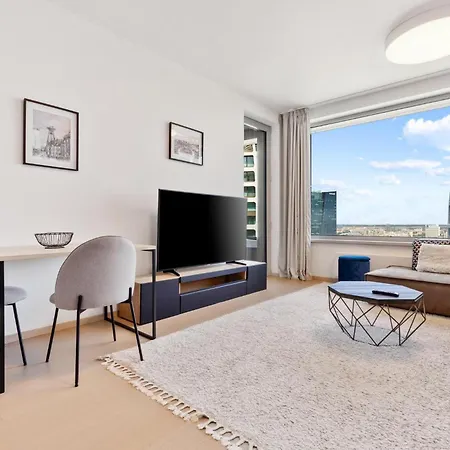 Ah Sky Park 2b - 25floor Free Parking Apartment *